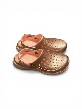 Joybees Womens Modern Metallic Rose
Gold Nursing Clogs